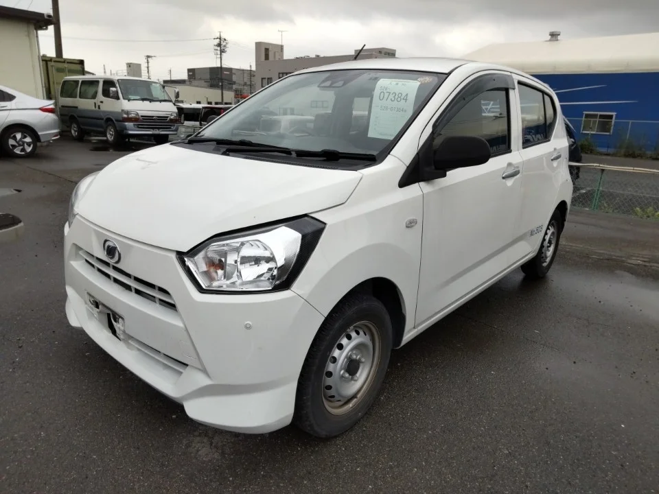 Daihatsu Mira e:S LA350S 2021